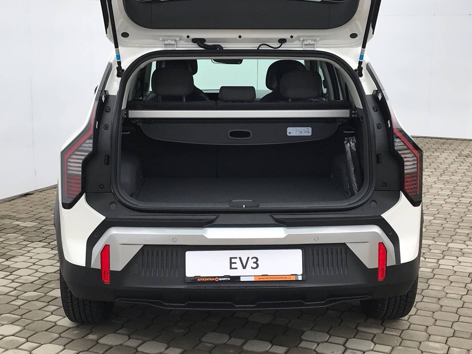 Kia EV3 - 4
