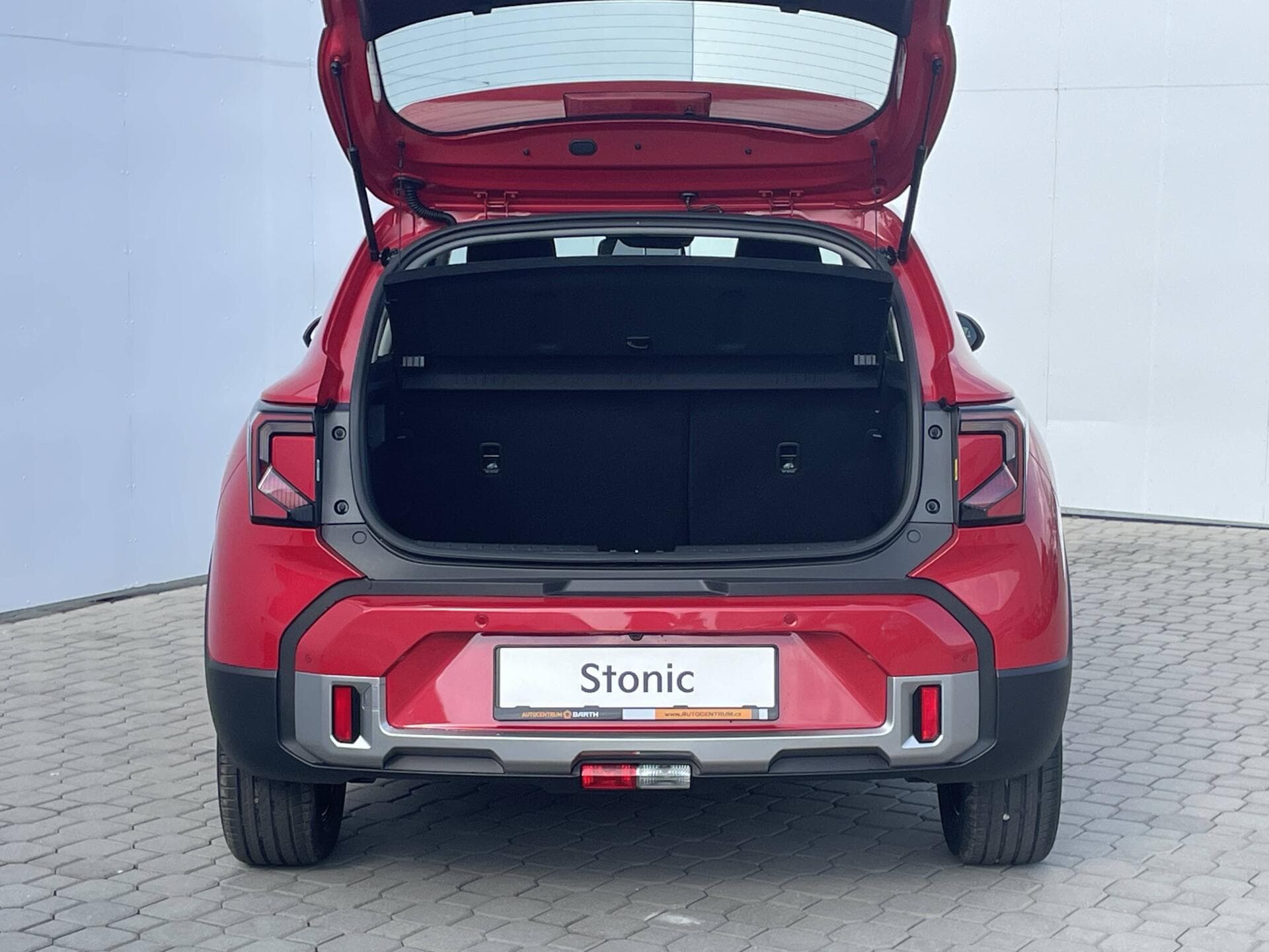 Kia STONIC - 4