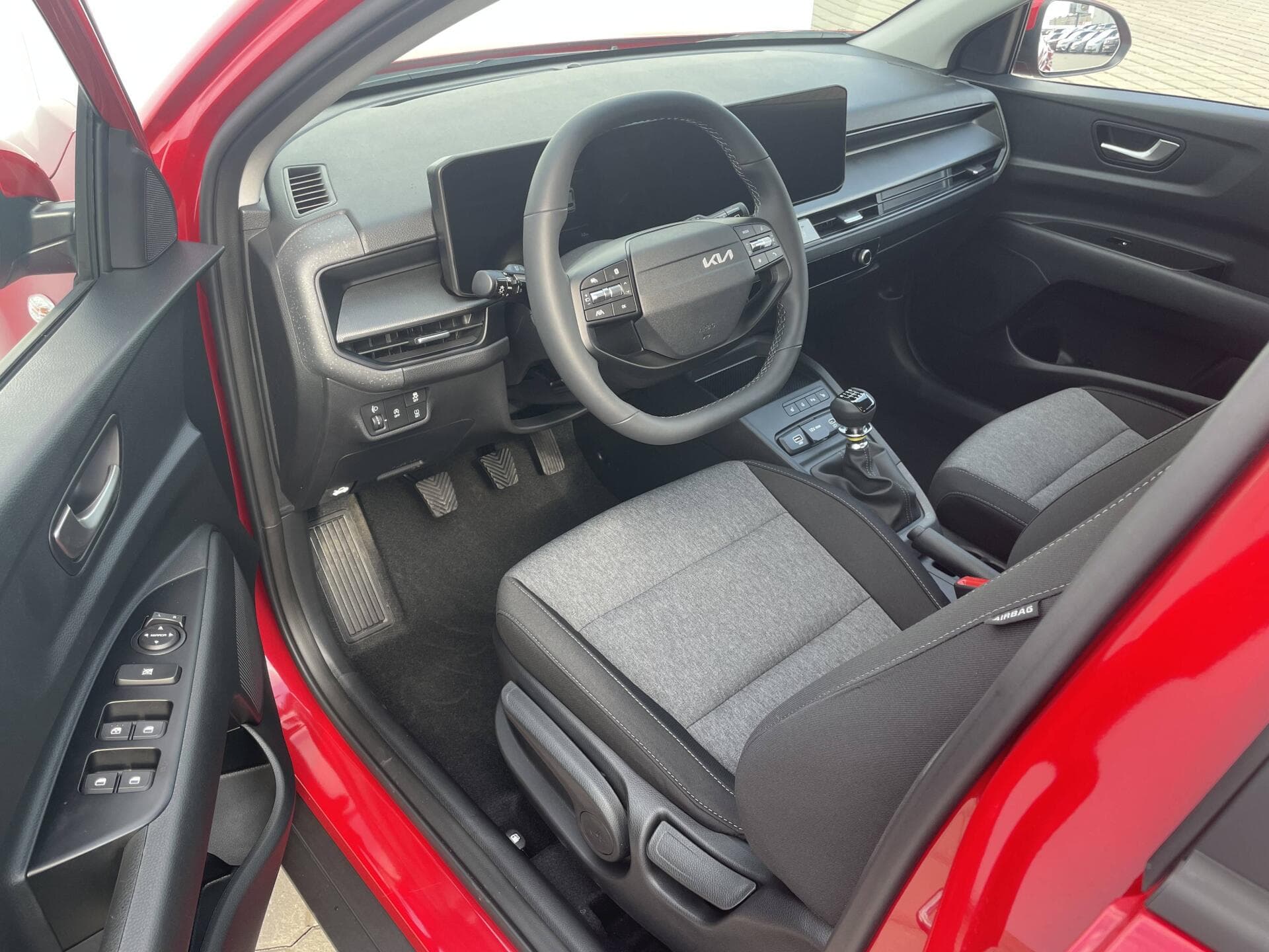 Kia STONIC - 5