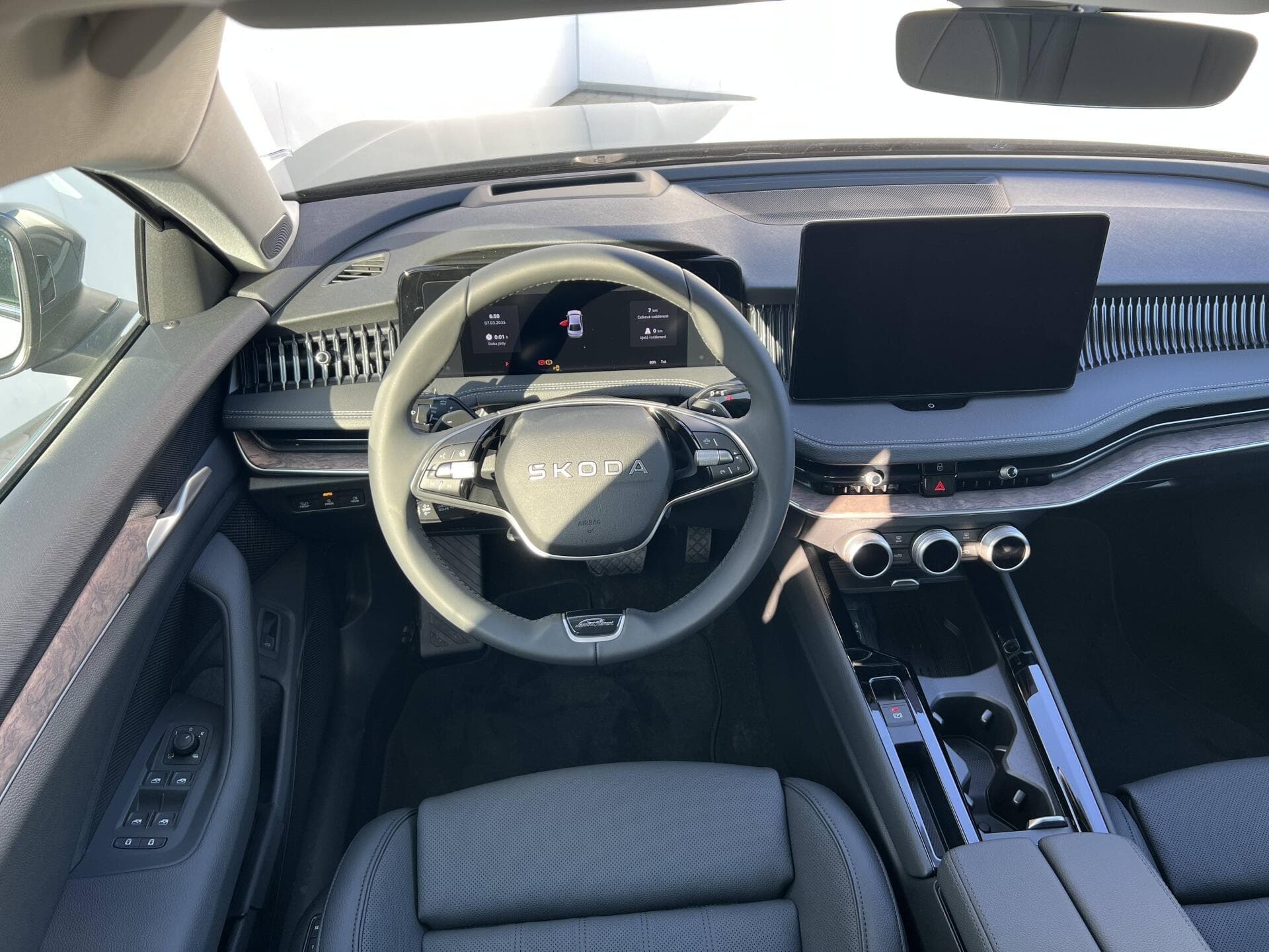 Škoda SUPERB - 4