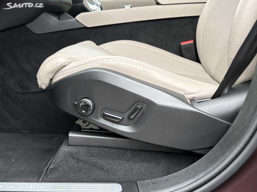 2025 Volvo Xc90 - 12