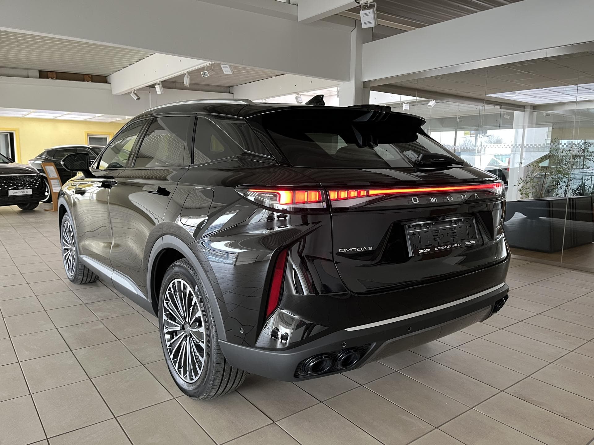 Omoda 9 - 7