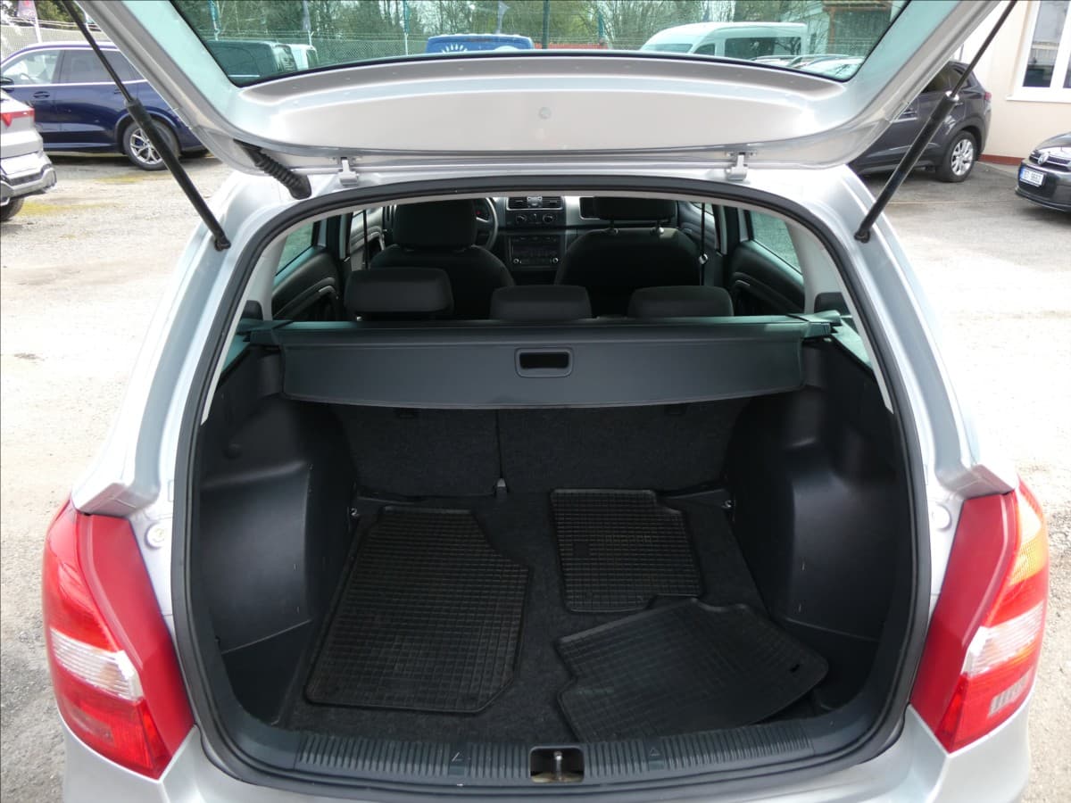 2012 Škoda Fabia - 12