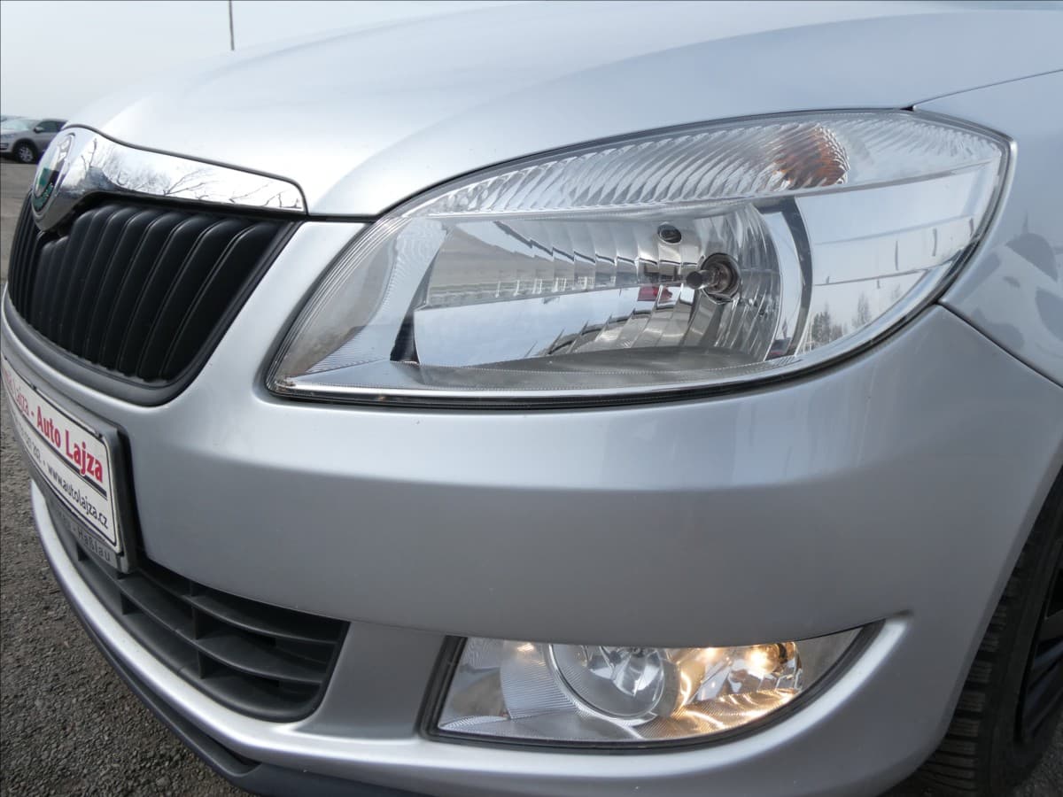 2012 Škoda Fabia - 4