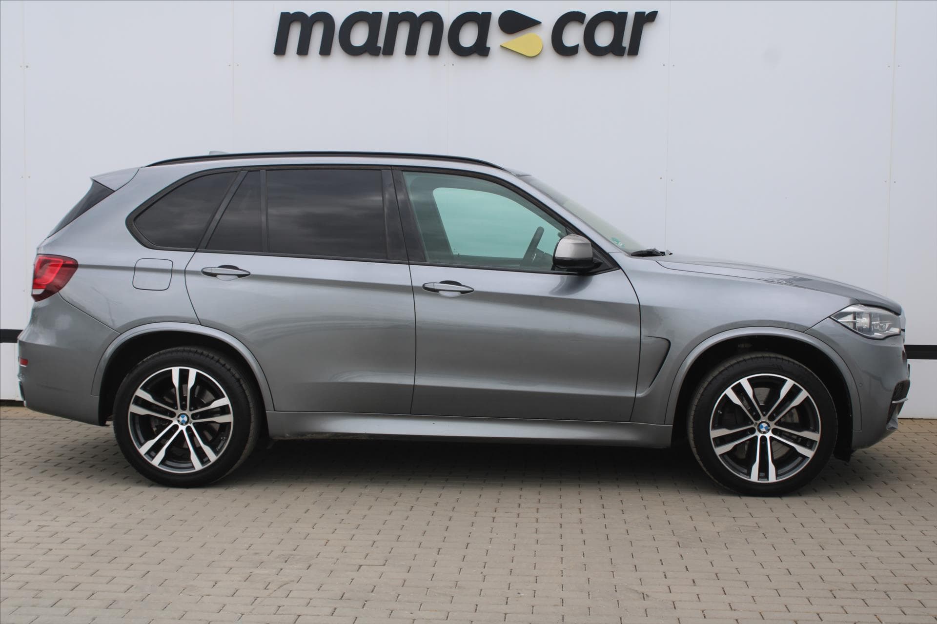 2016 BMW X5 - 8