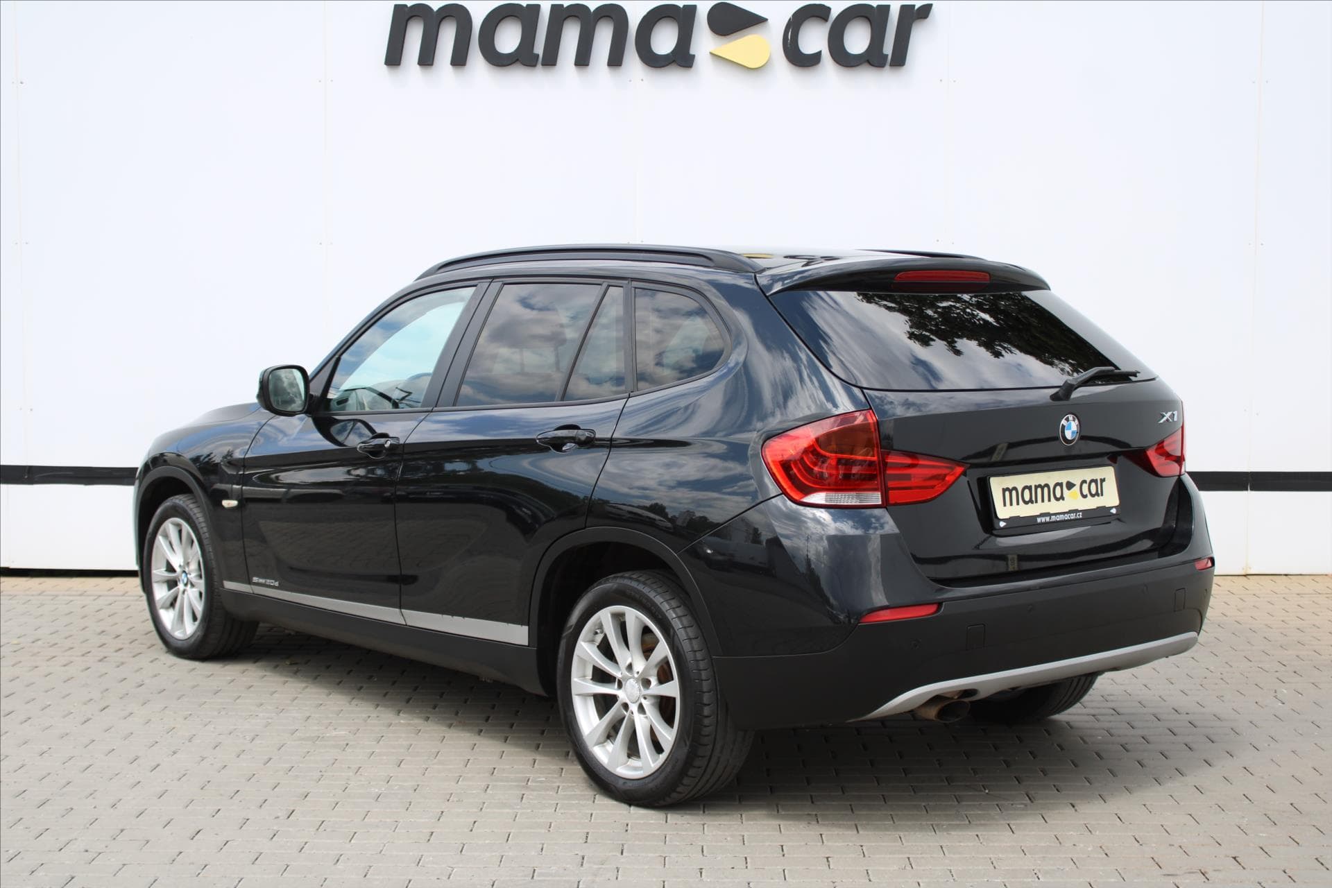 2010 BMW X1 - 5