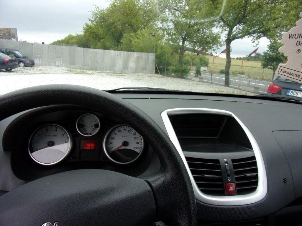 Peugeot 206 - 11