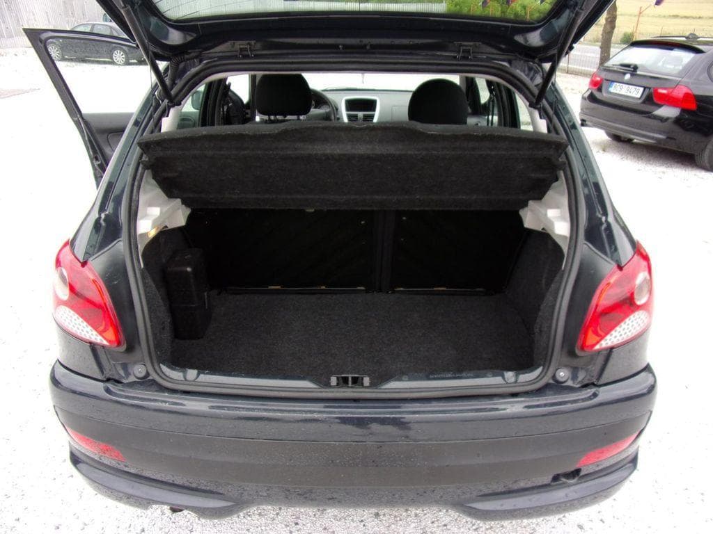 Peugeot 206 - 12