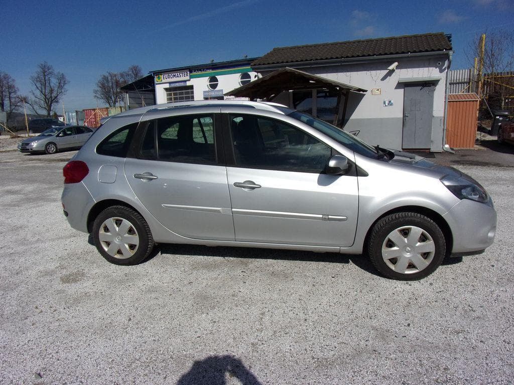 2011 Renault Clio - 3