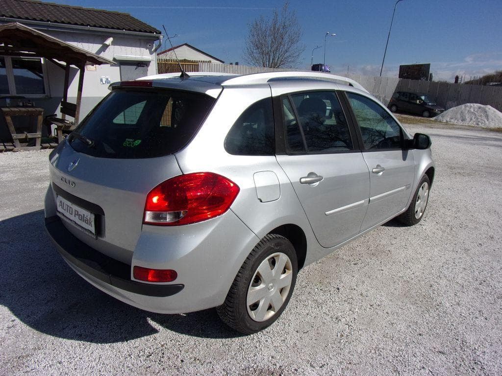 2011 Renault Clio - 10