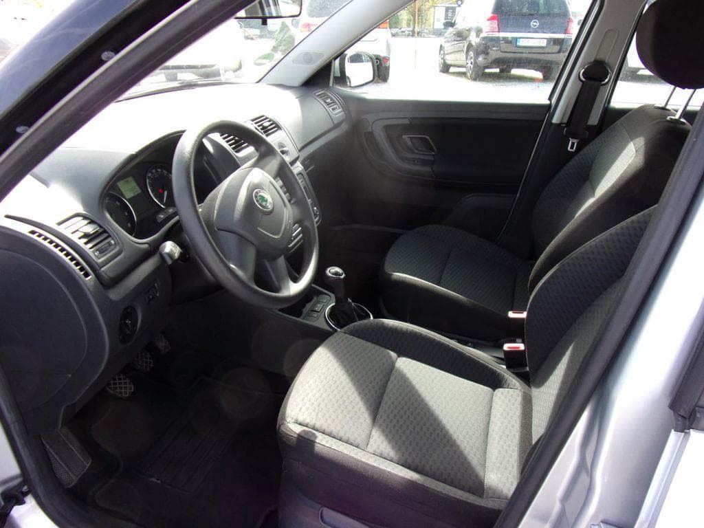 Škoda FABIA - 10