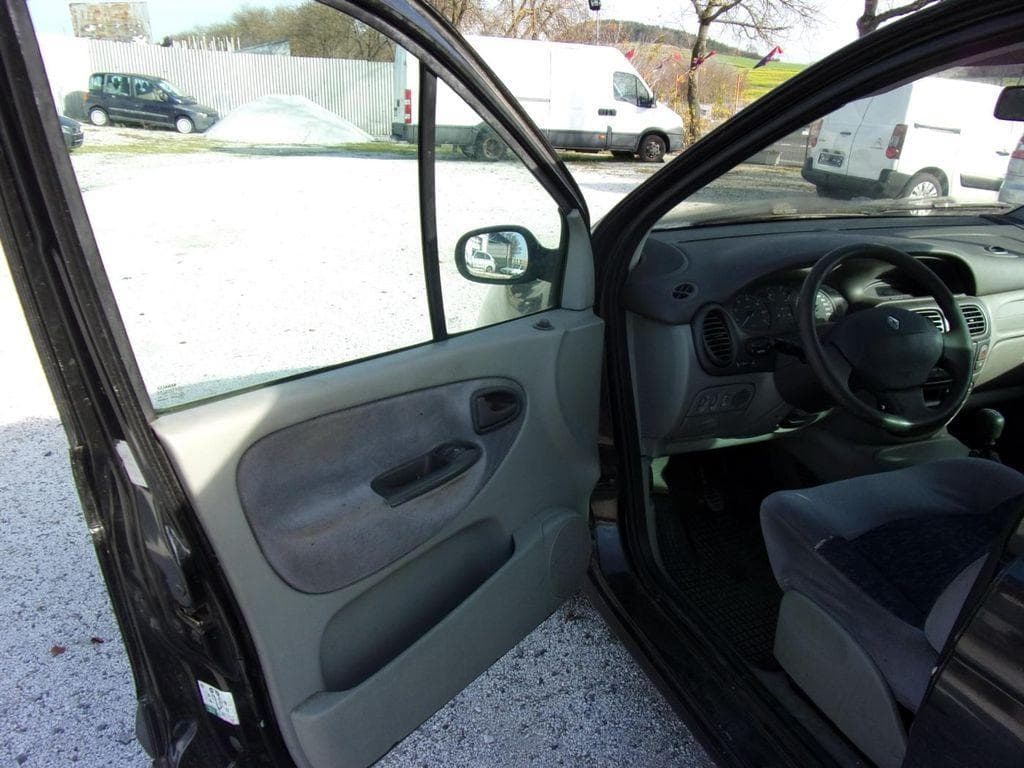 Renault SCENIC - 10