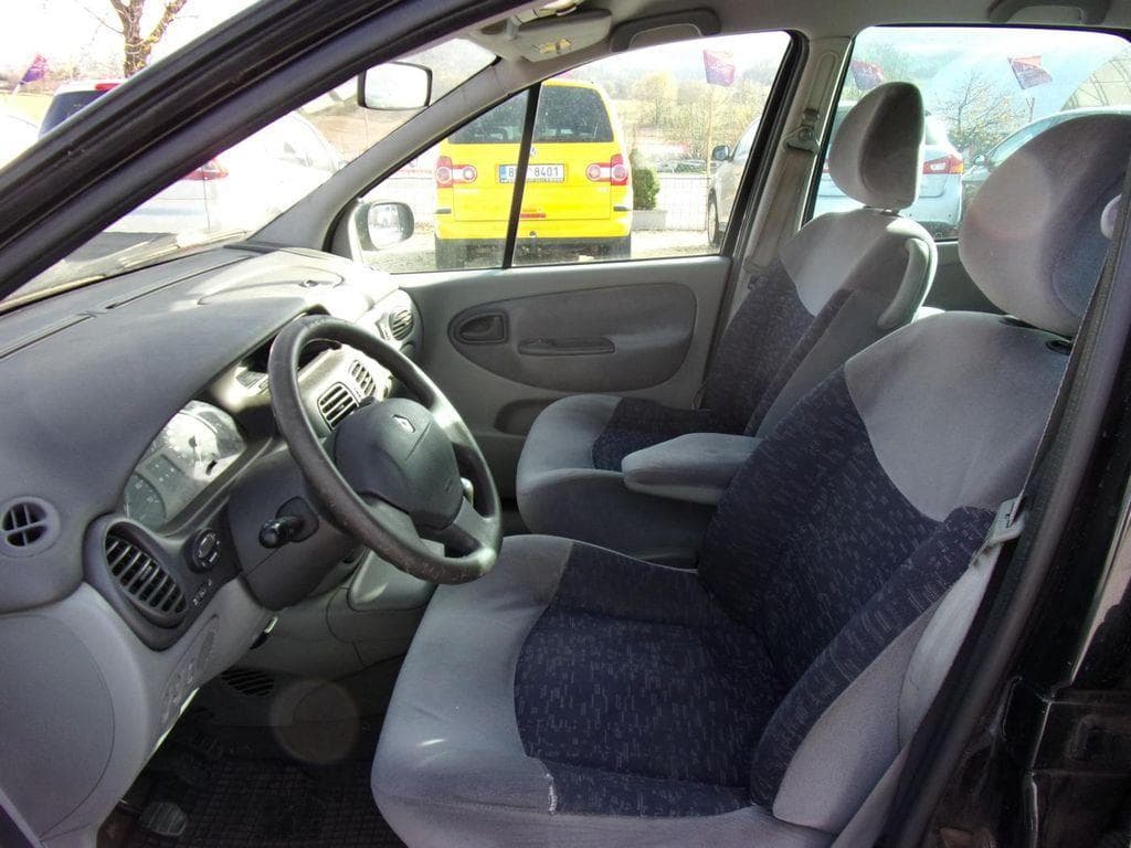 Renault SCENIC - 11