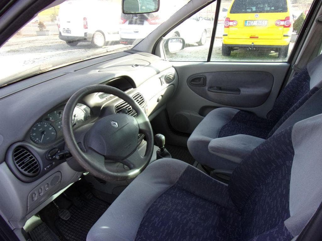 Renault SCENIC - 12