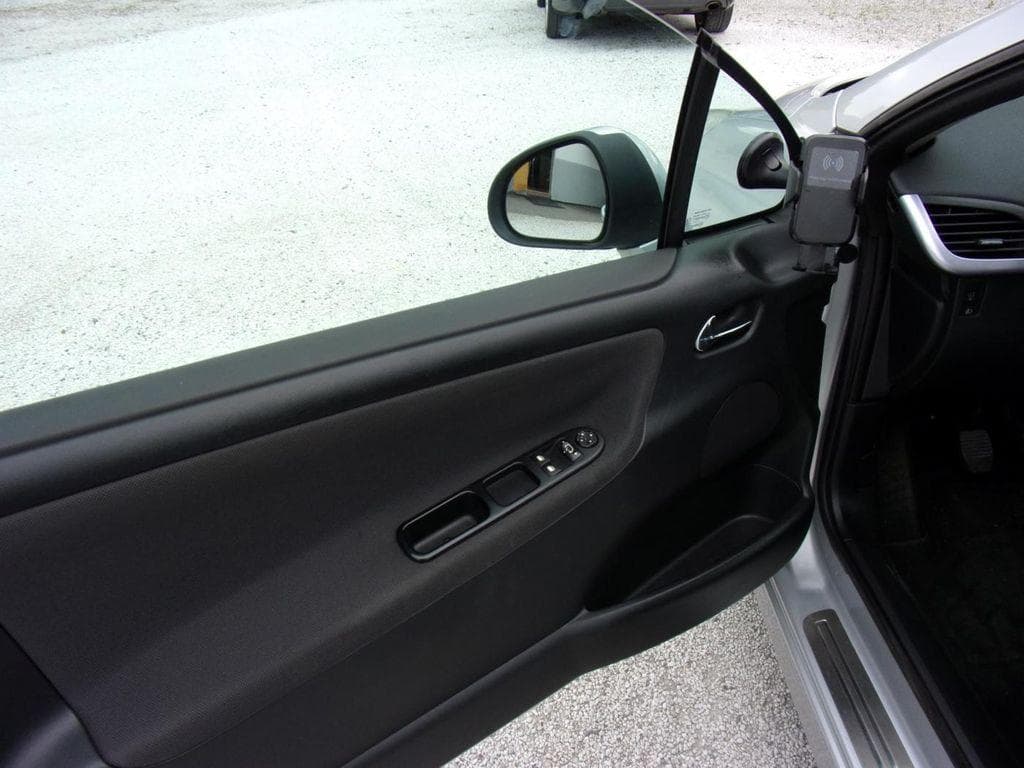 Peugeot 207 - 10