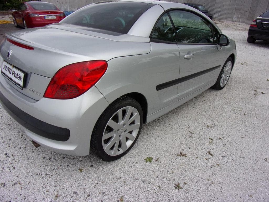 Peugeot 207 - 4