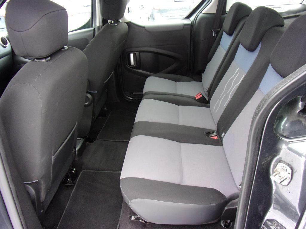 2013 Peugeot Partner - 12