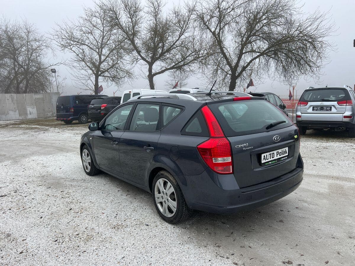 2012 Kia Ostatní - 37