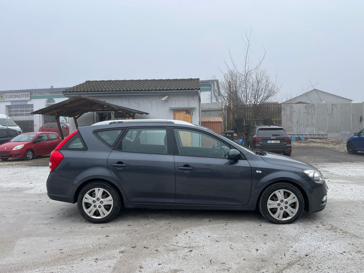 2012 Kia Ostatní - 17