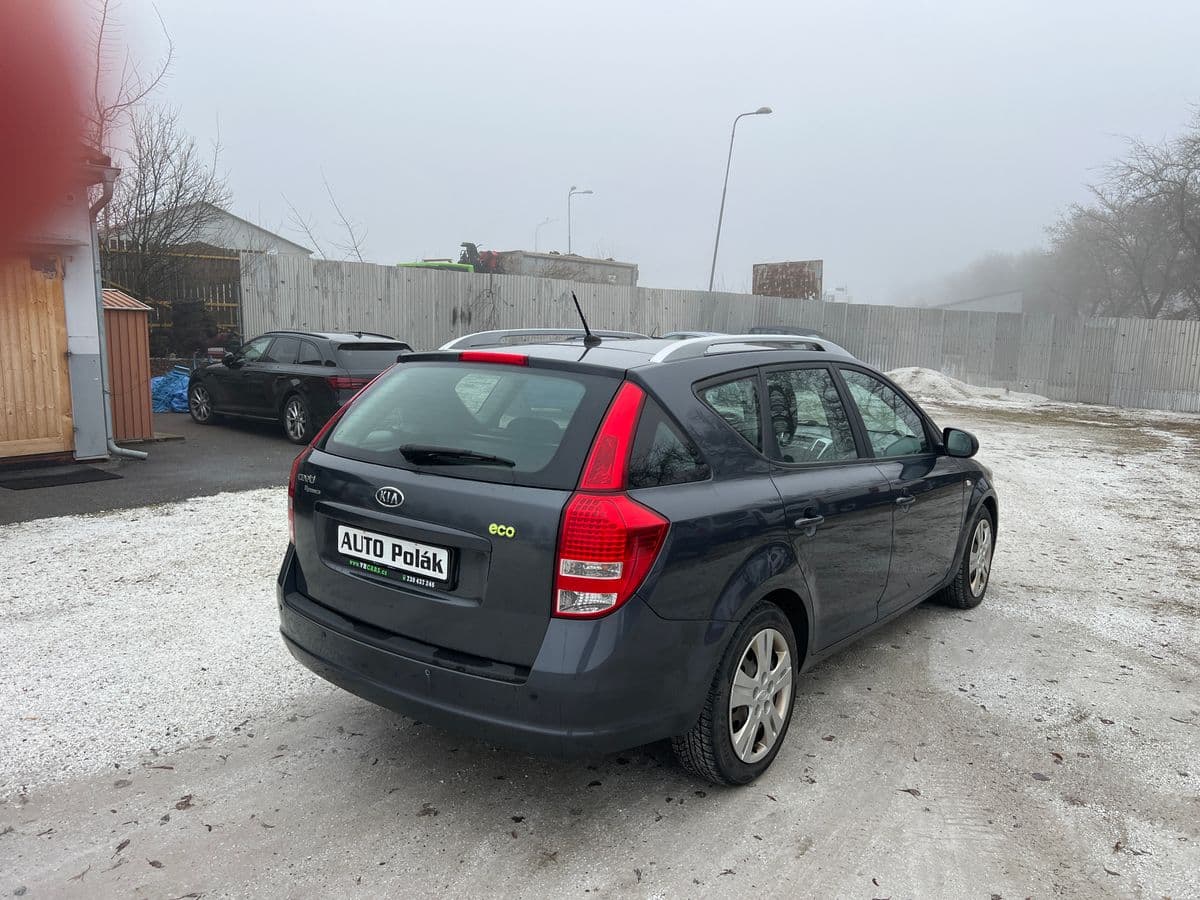 2012 Kia Ostatní - 33