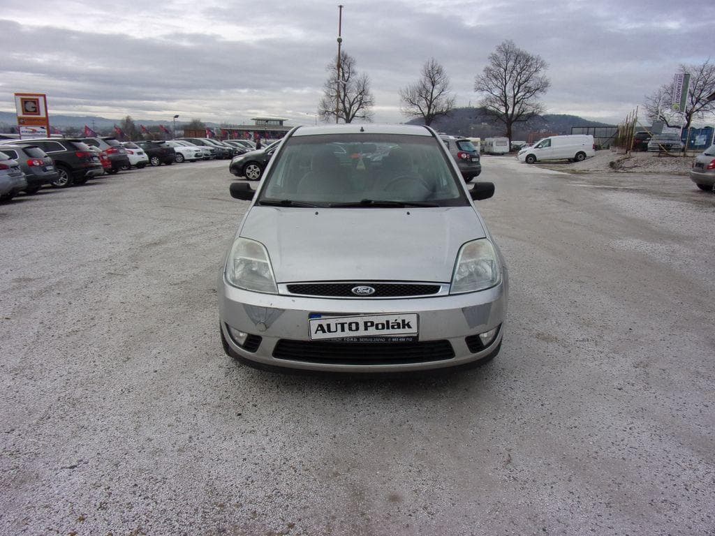 2002 Ford Fiesta - 2