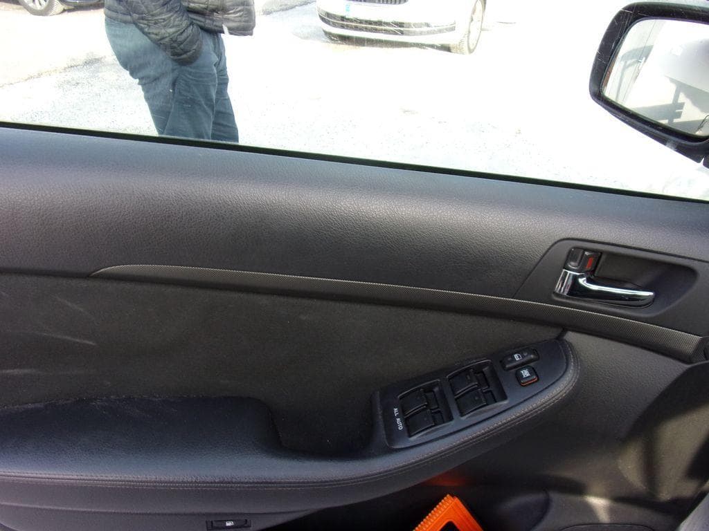 2005 Toyota Avensis - 10