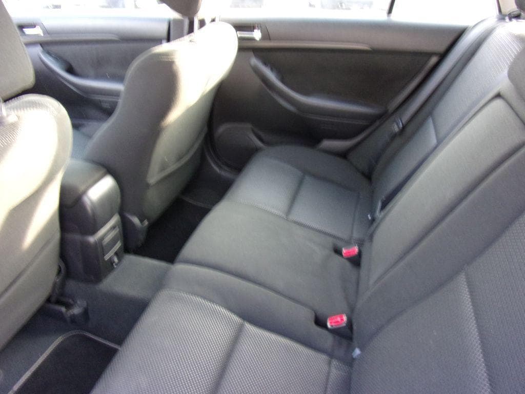 2005 Toyota Avensis - 11