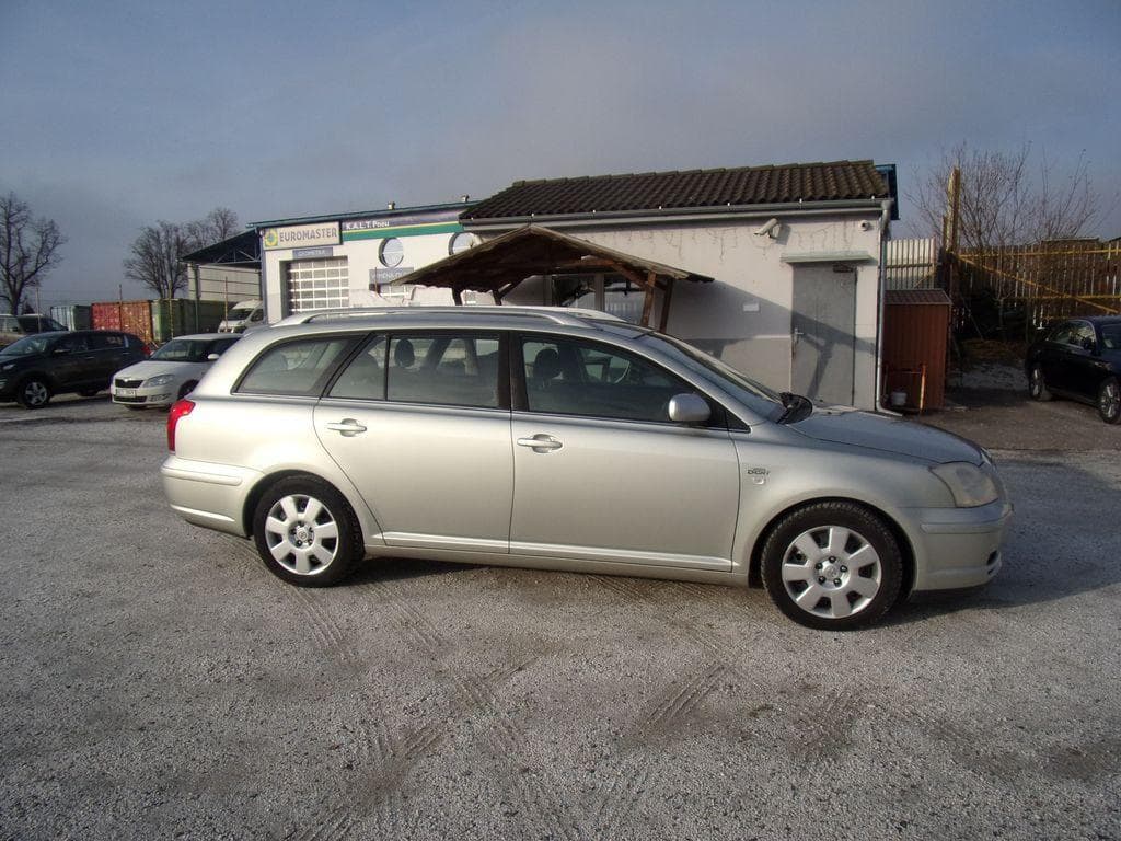 2005 Toyota Avensis - 4