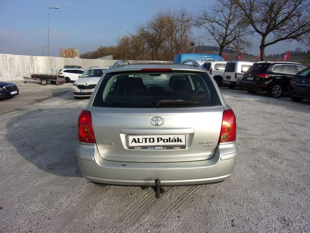 2005 Toyota Avensis - 6