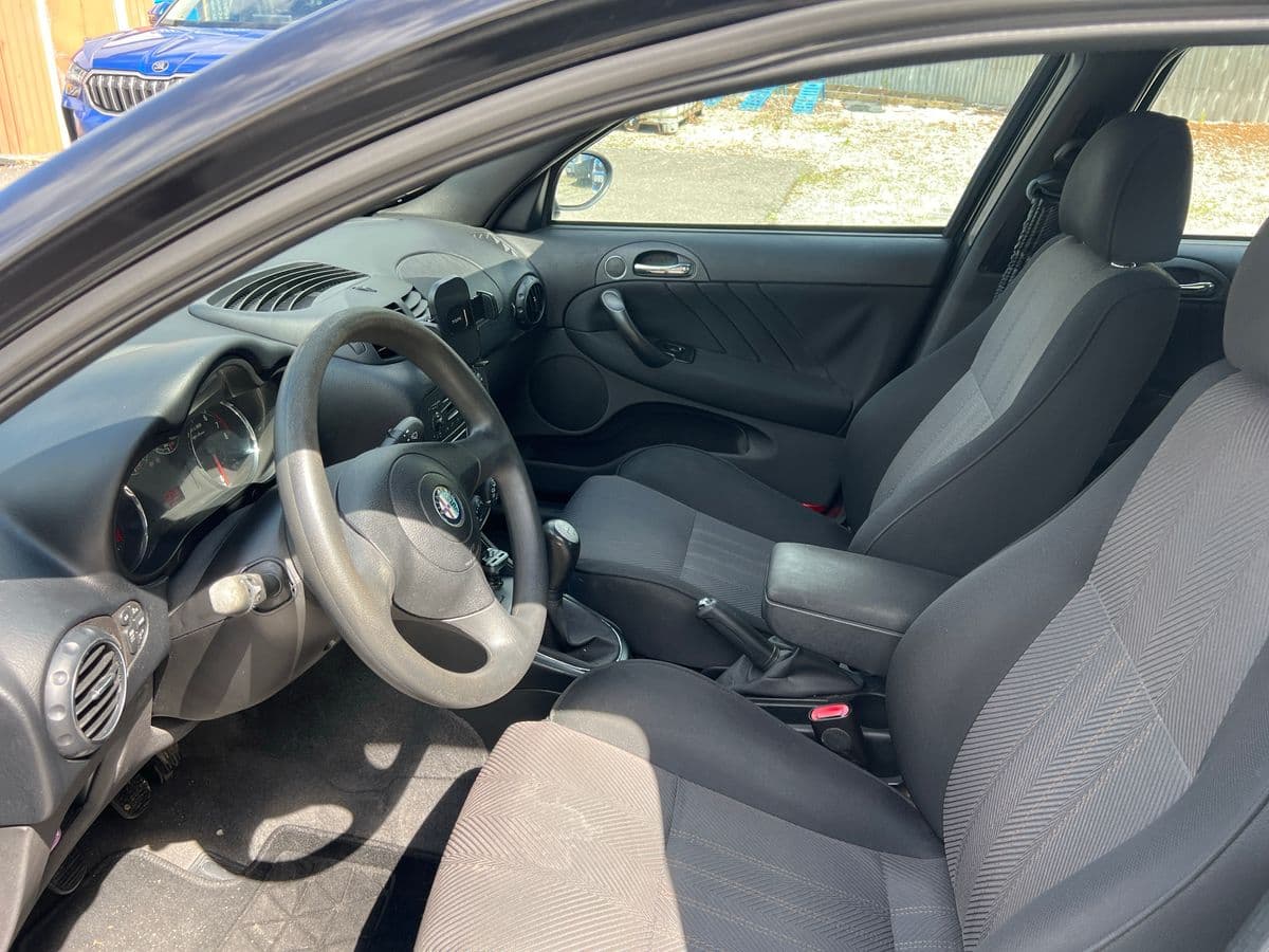 2009 Alfa Romeo 147 - 6