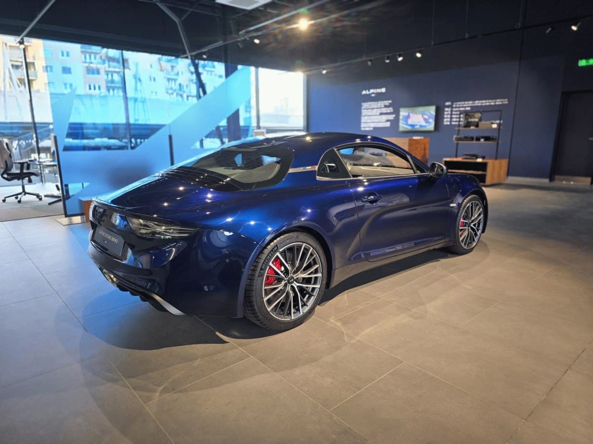Alpine A110 - 6