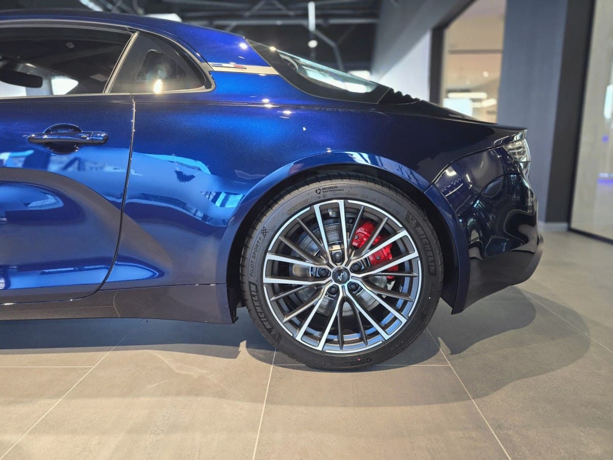 Alpine A110 - 8