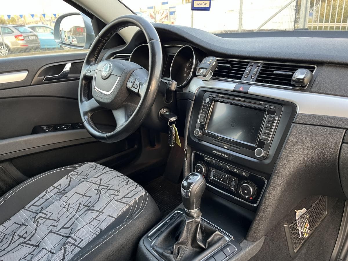 Škoda SUPERB - 12