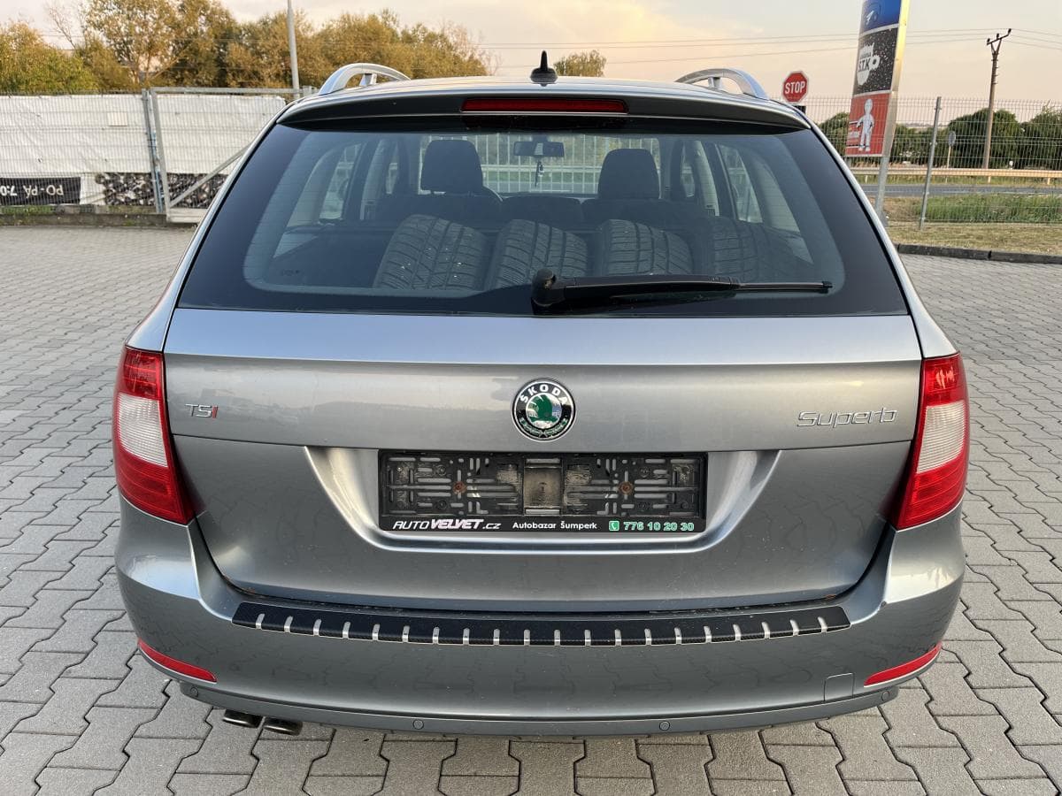 Škoda SUPERB - 4