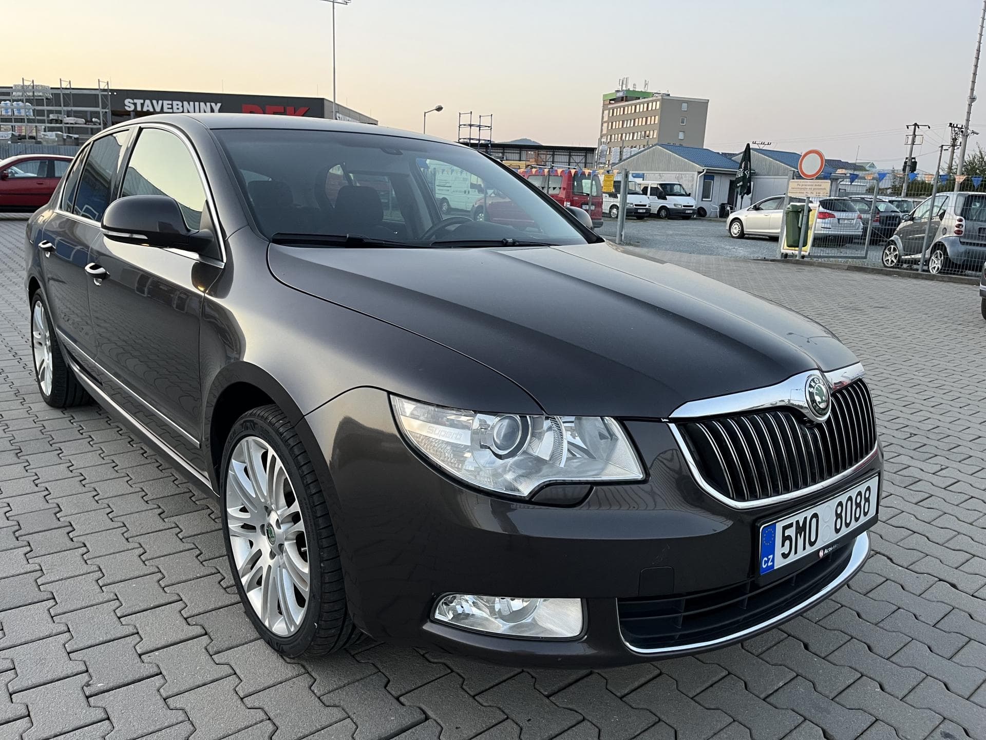 Škoda SUPERB - 2