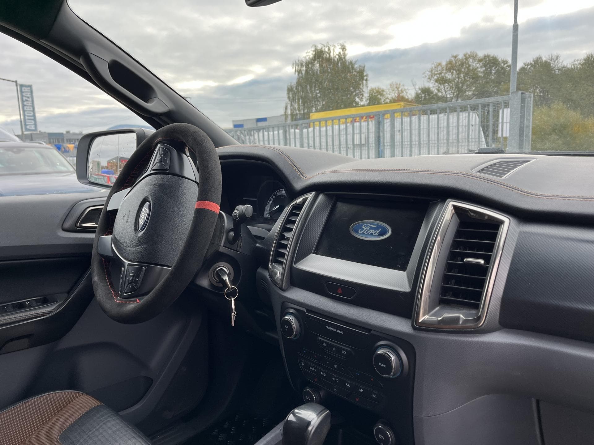Ford RANGER - 12