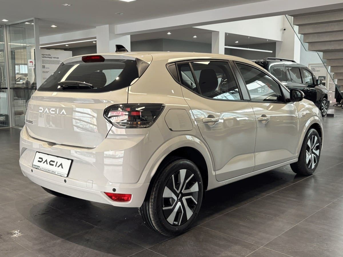 Dacia Sandero - 4