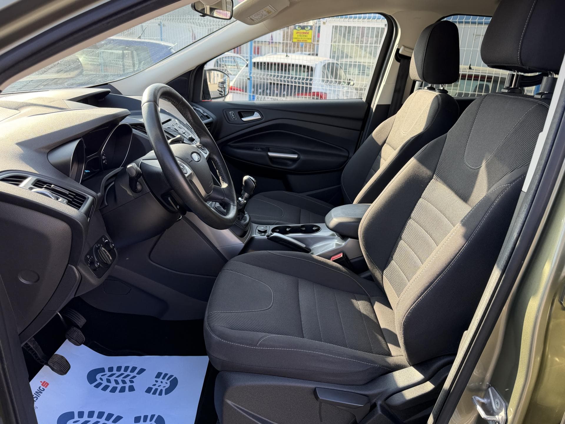 2015 Ford KUGA - 11