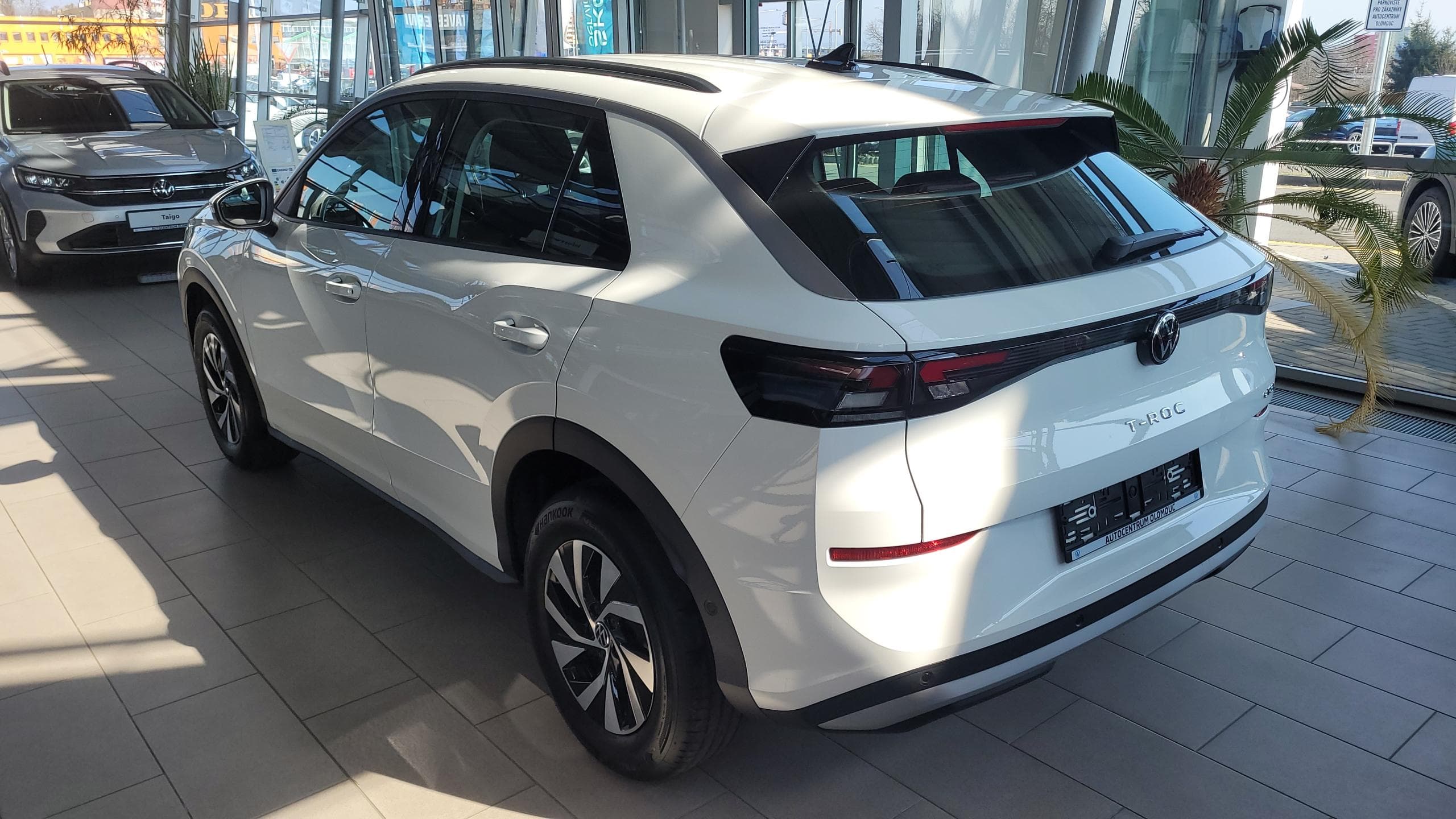 Volkswagen T-ROC - 2