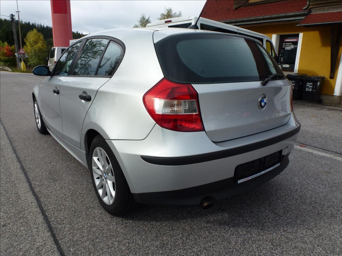 2005 BMW 1-Series - 10