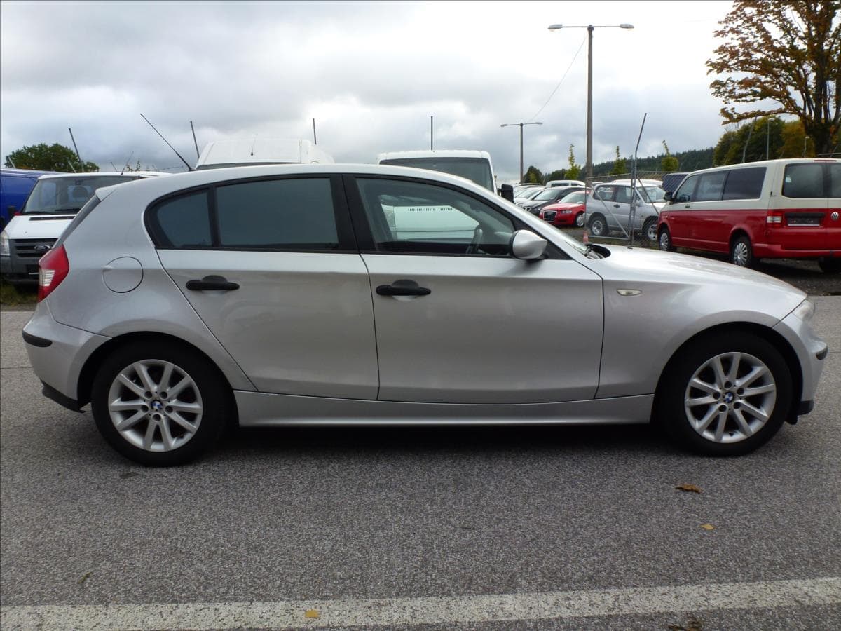 2005 BMW 1-Series - 6
