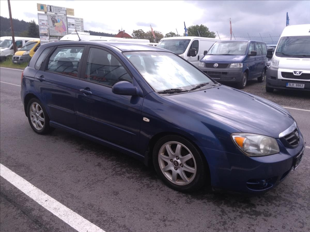 2004 Kia CERATO - 4