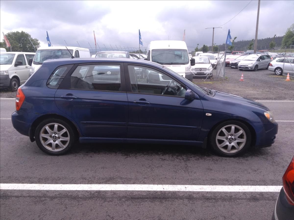 2004 Kia CERATO - 5