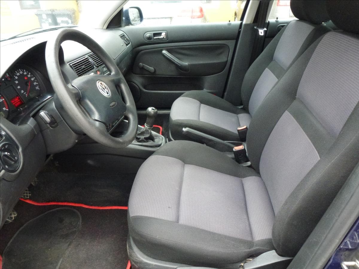 2002 Volkswagen GOLF - 12