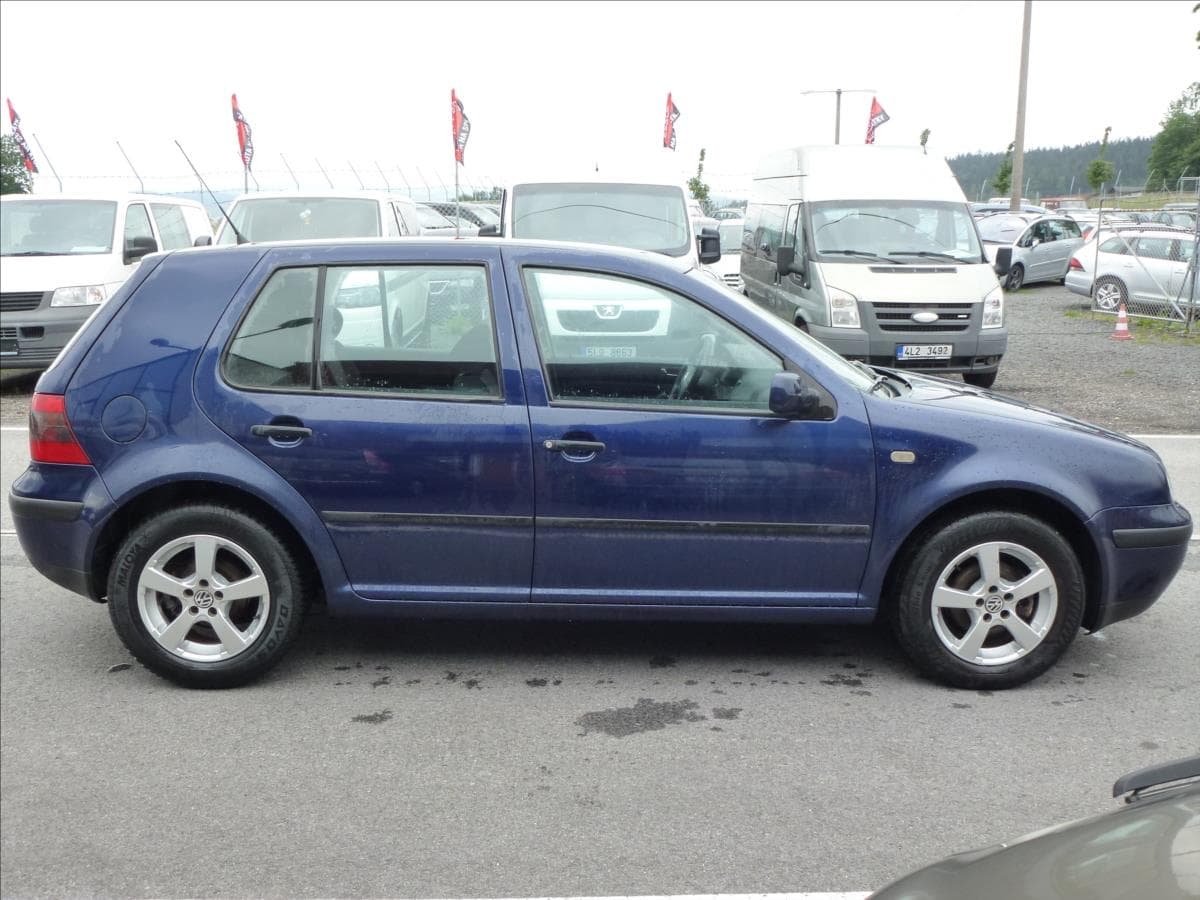 2002 Volkswagen GOLF - 4