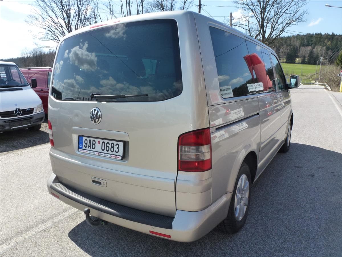 2004 Volkswagen Multivan - 8