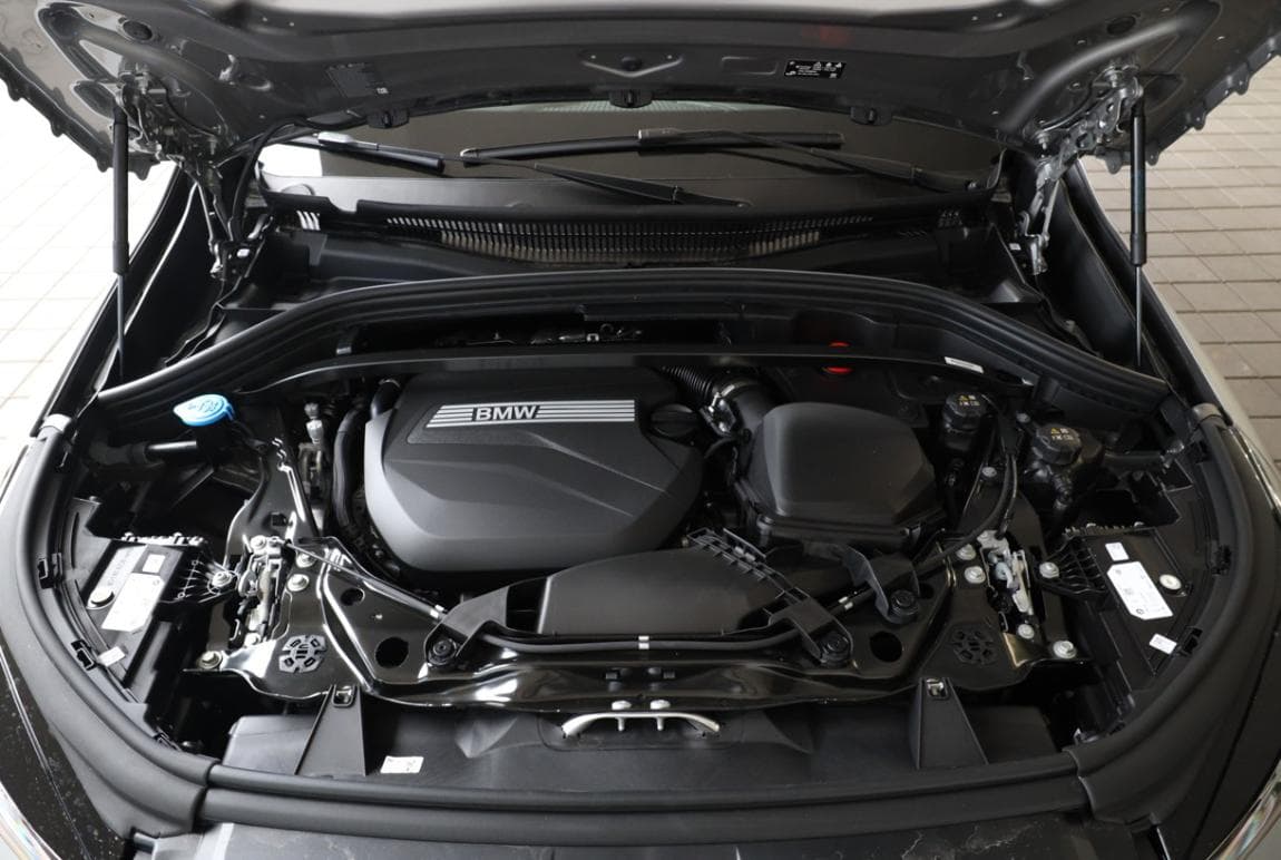 2025 BMW X1 - 9