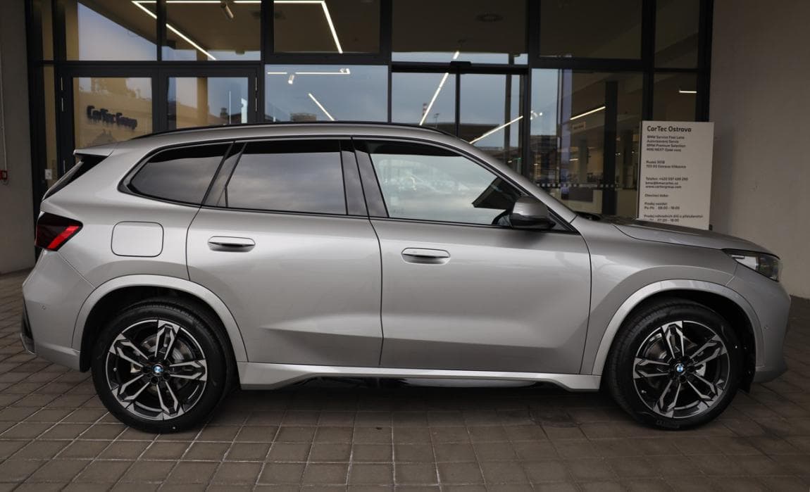 2025 BMW X1 - 4