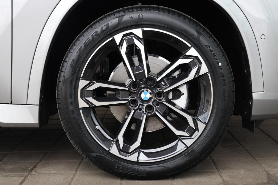 2025 BMW X1 - 7