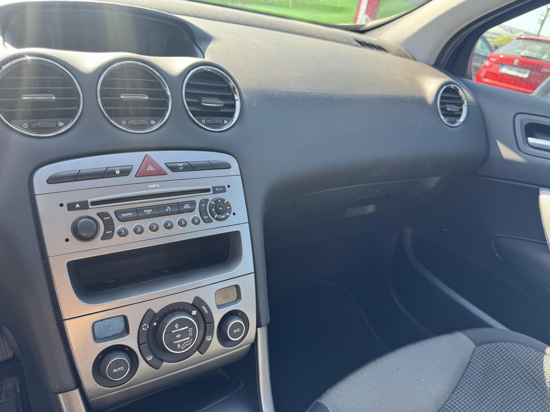 2008 Peugeot 308 - 11